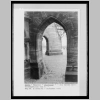 Chorhaupt, Strebepfeiler von S, Foto Marburg.jpg